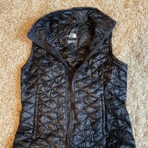 North Face Thermoball Vest Size M